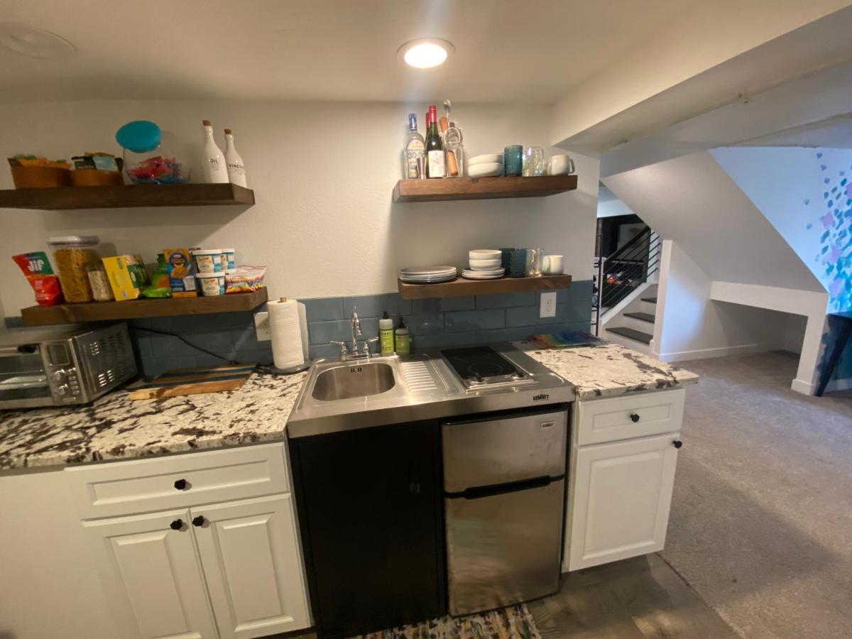 Artsy Platt Park Suite, Quick Mountain Access! Denver Luaran gambar